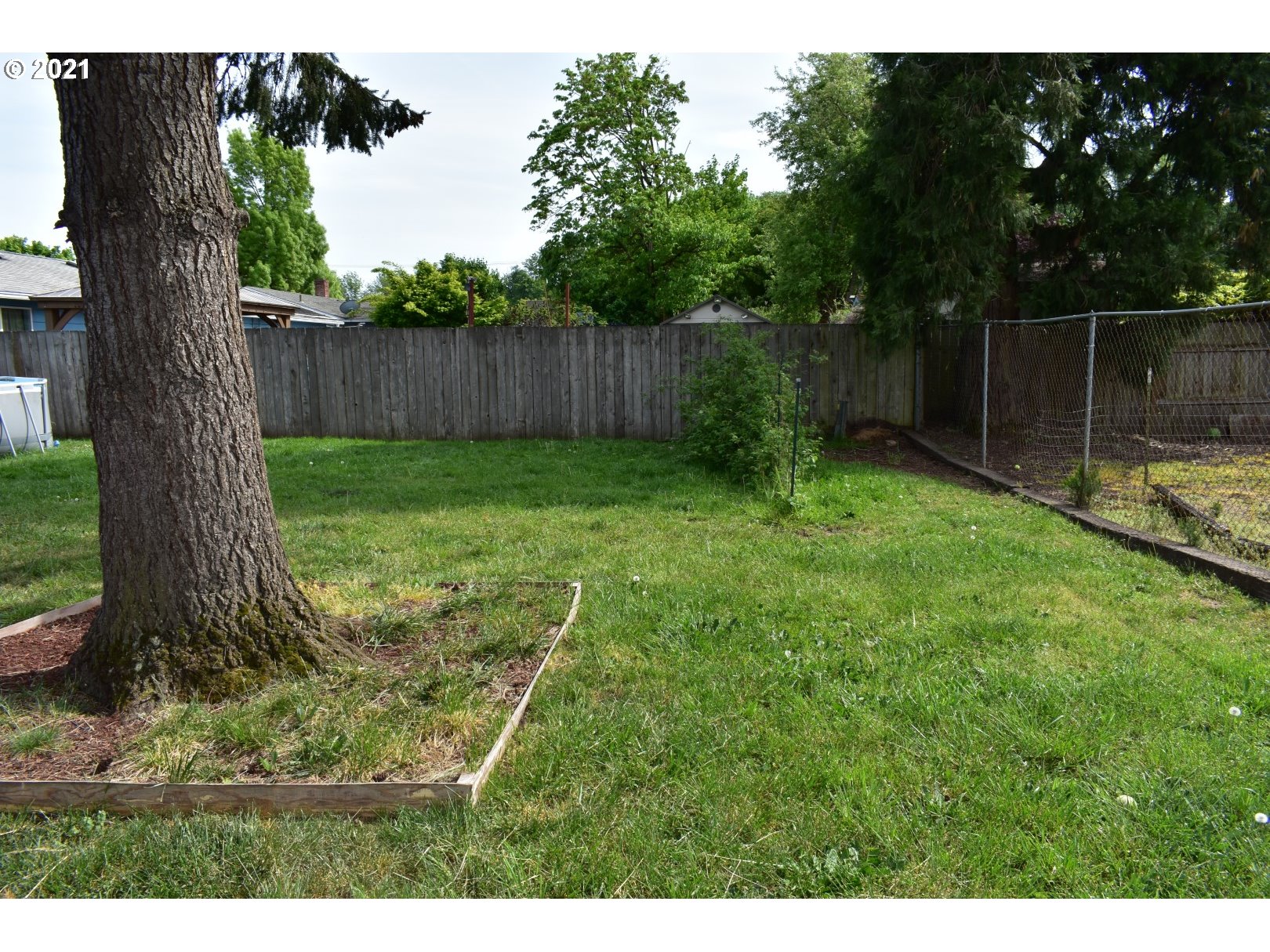 380 South 43rd Place Springfield, OR 97478 - Photo 22 of 24