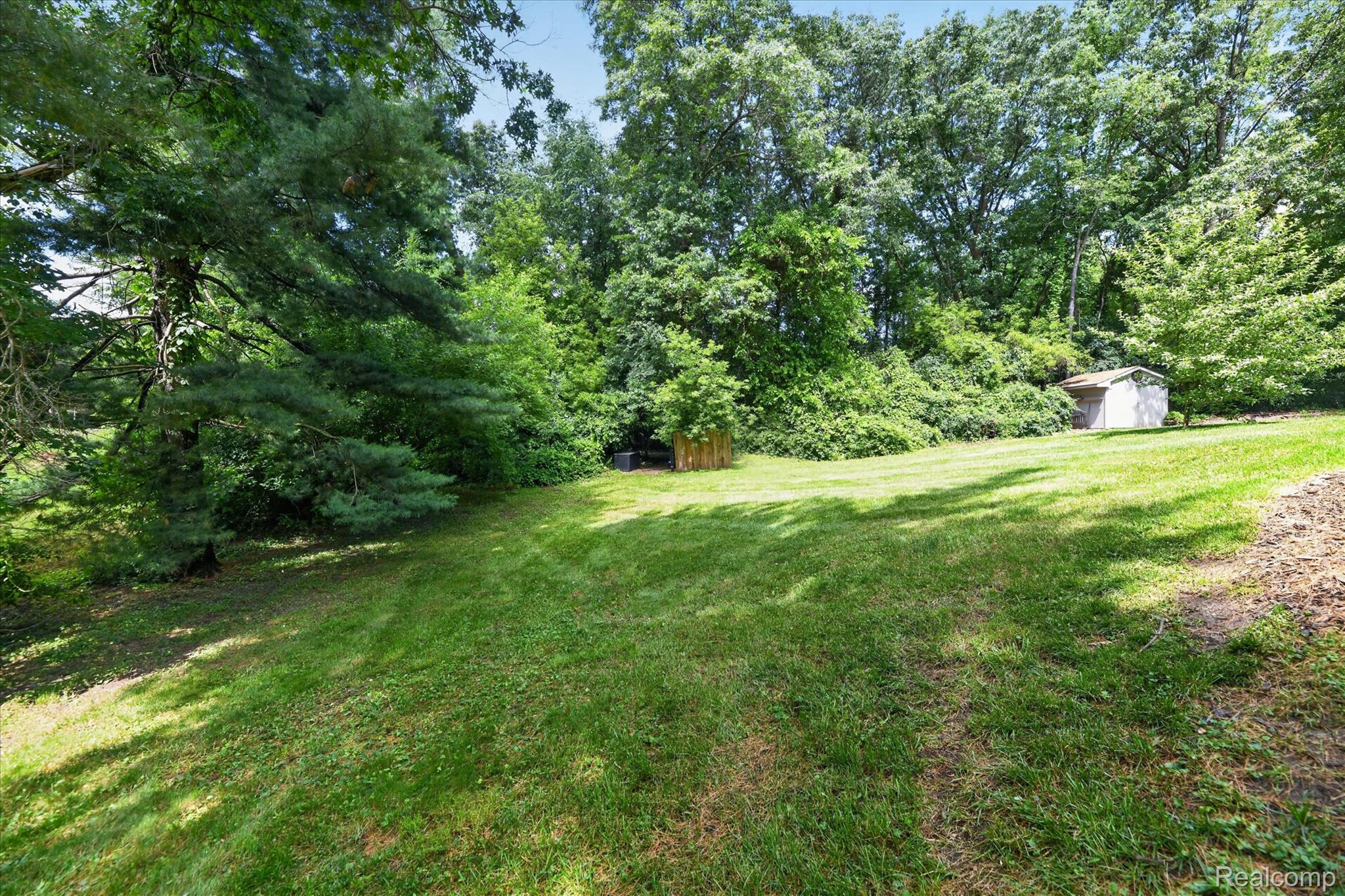 423 Sunset Street White Lake, MI 48383 - Photo 47 of 65 47-423-Sunset-St-Windowstill.jpg