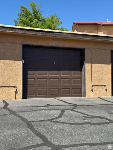 161 West 950 South, Unit Q1 St. George, UT 84770 - Photo 36 of 37 View of garage