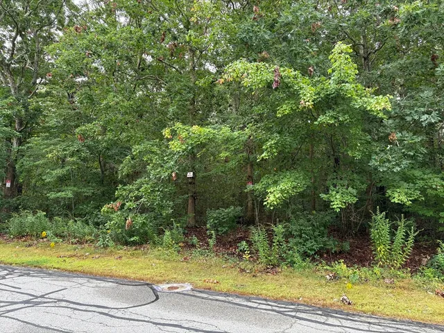 $265,000 | 360 Plymouth Street, Holbrook, MA 02343