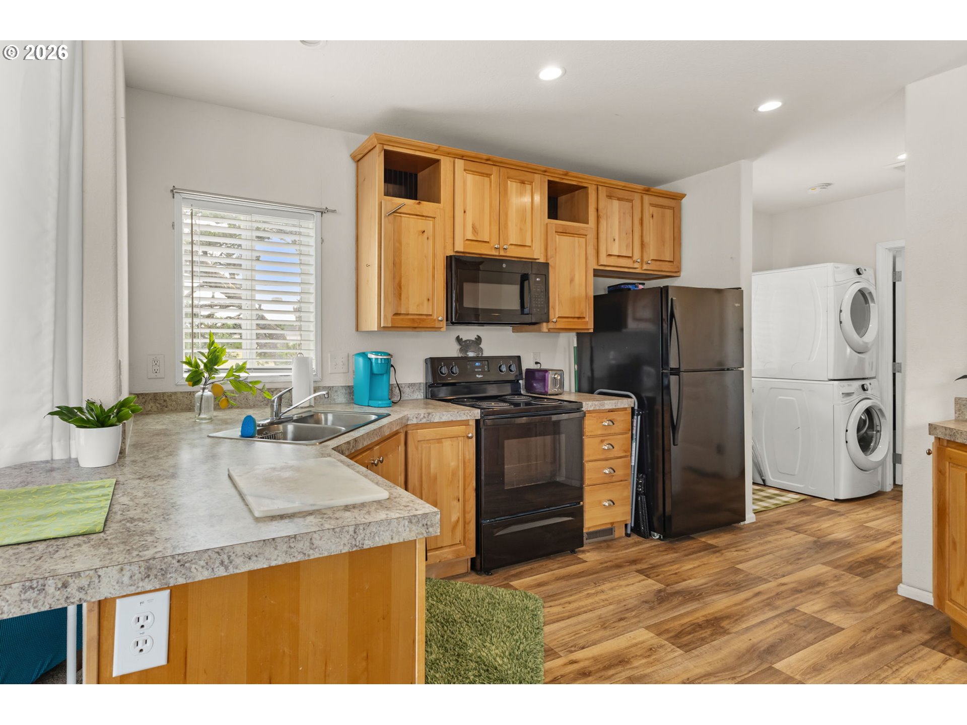 1699 27th Street, Unit 17 Florence, OR 97439 - Photo 10 of 20