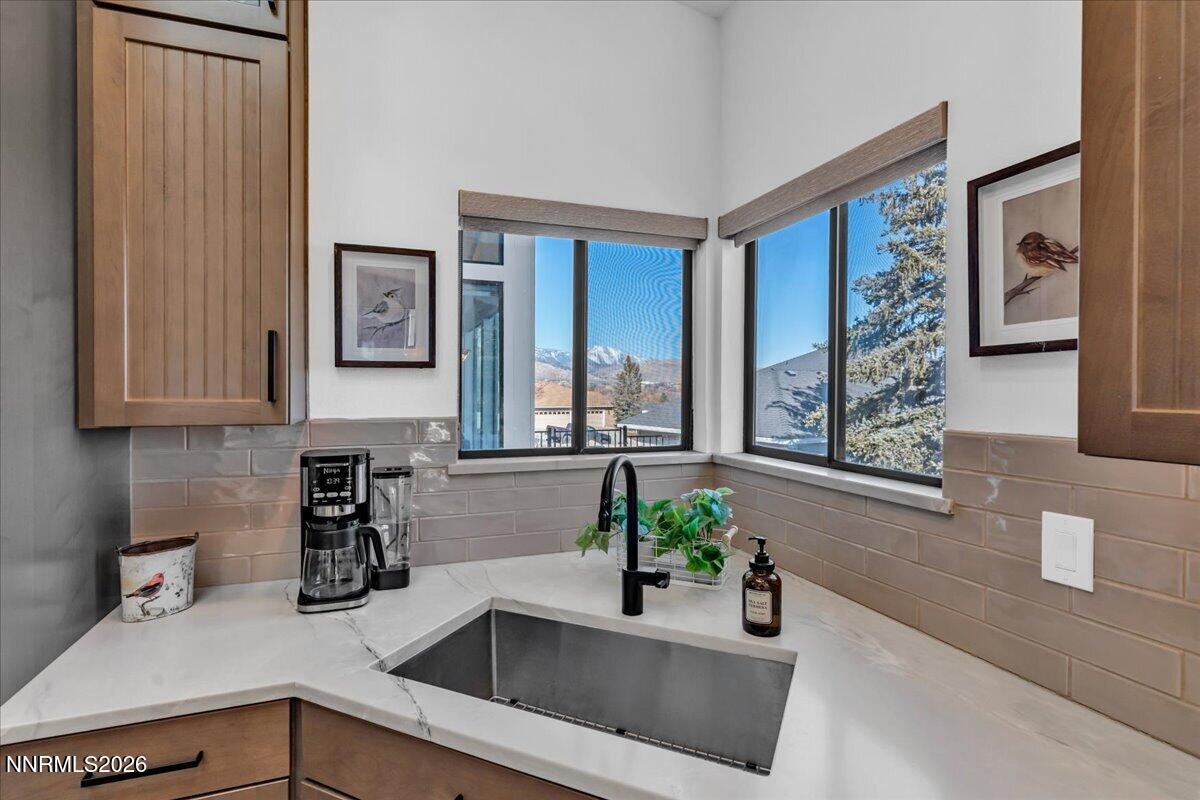 1243 Sharrow Way Carson City, NV 89703 - Photo 19 of 67 030-DSC08403