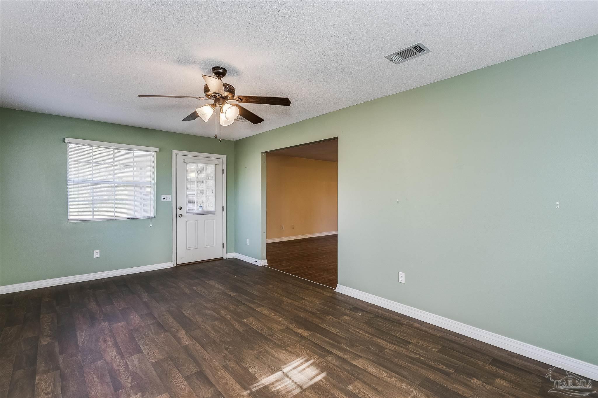 7995 Chellie Road Pensacola, FL 32526 - Photo 15 of 39 Gallery Image 15
