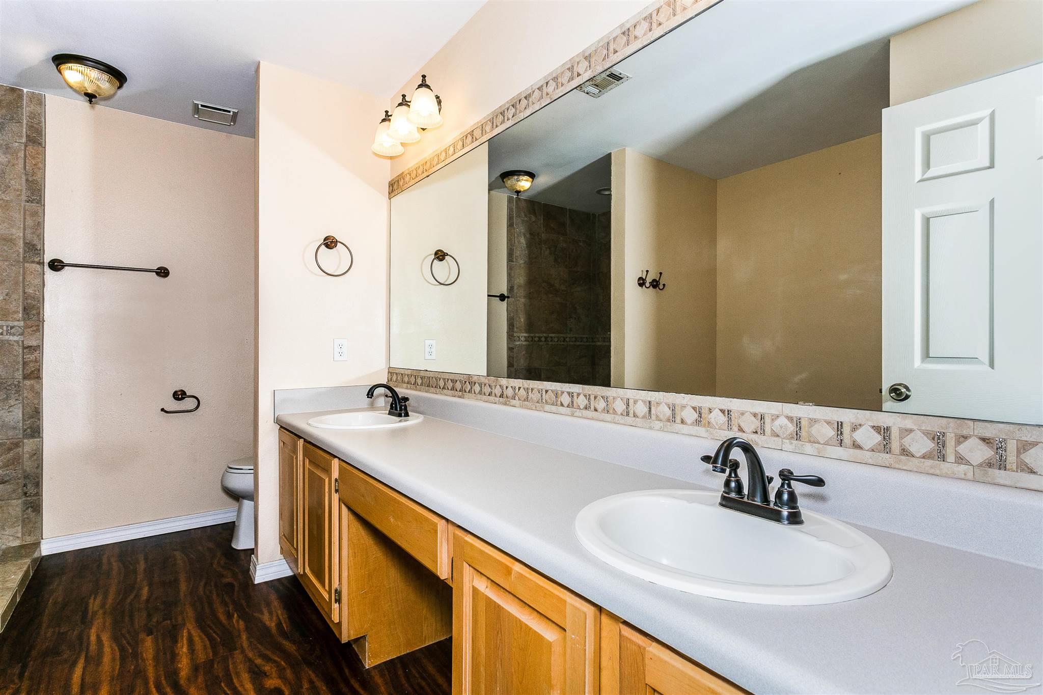 7995 Chellie Road Pensacola, FL 32526 - Photo 23 of 39 Gallery Image 23