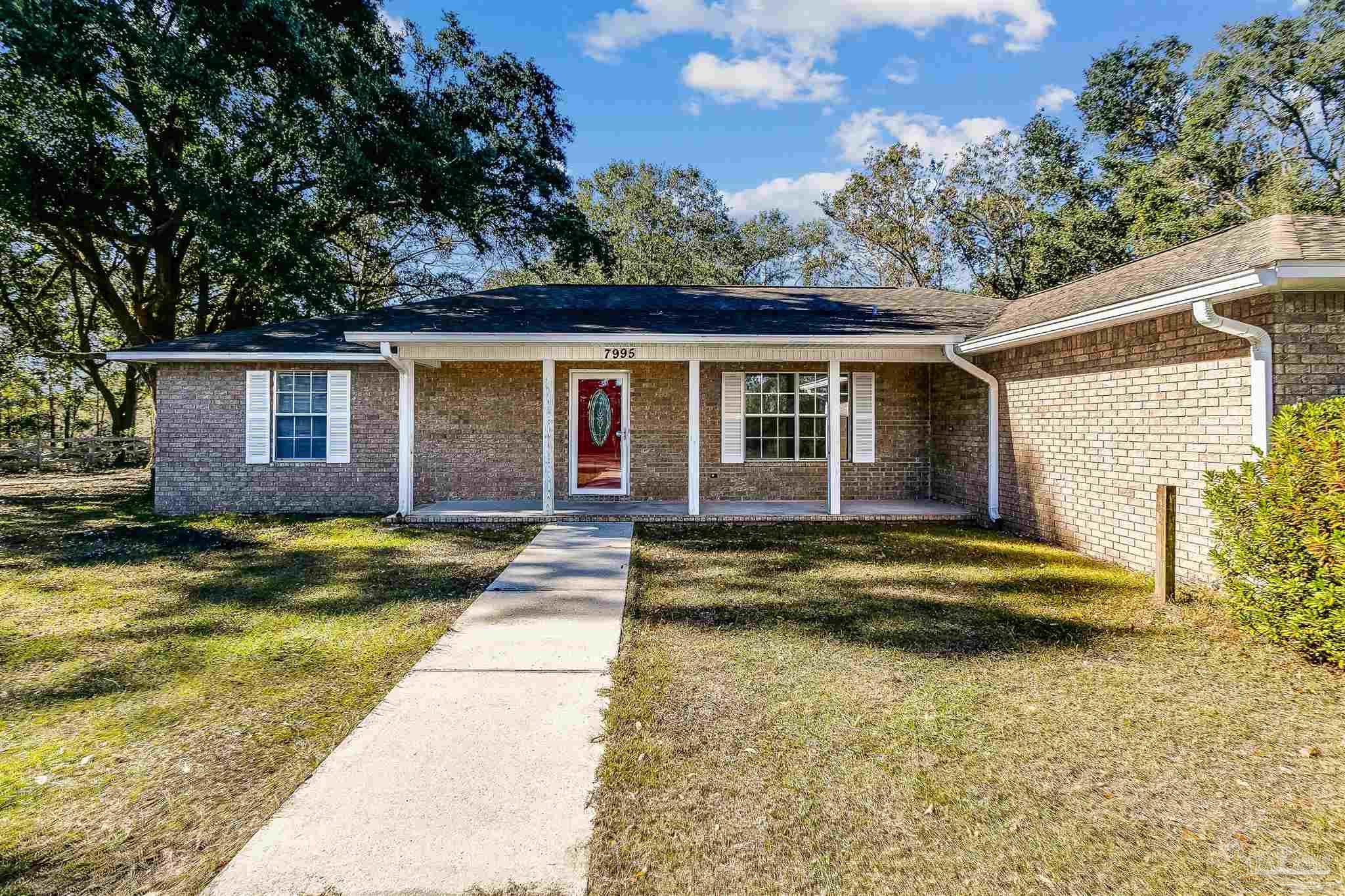 7995 Chellie Road Pensacola, FL 32526 - Photo 3 of 39 Gallery Image 3