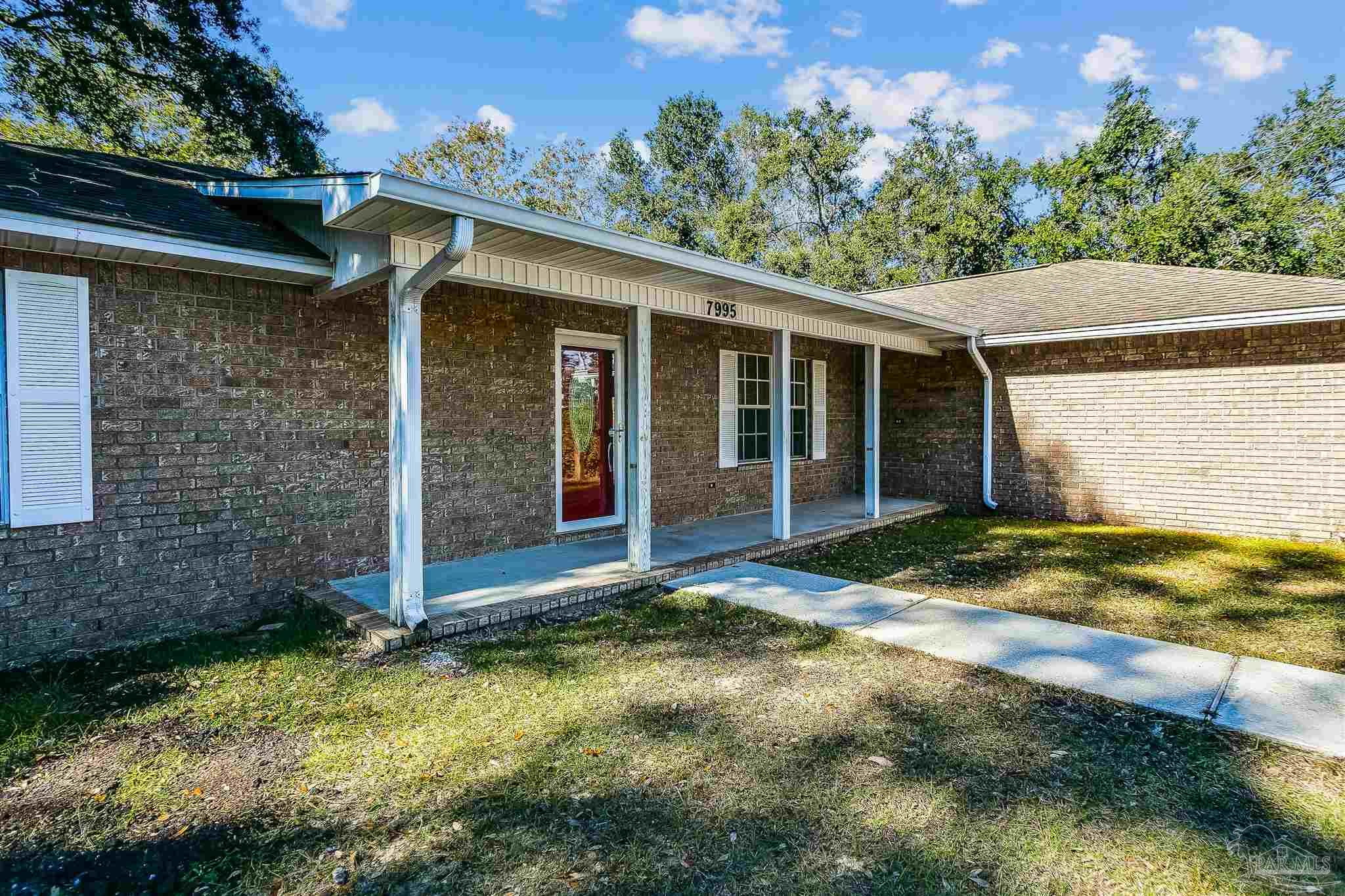 7995 Chellie Road Pensacola, FL 32526 - Photo 4 of 39 Gallery Image 4
