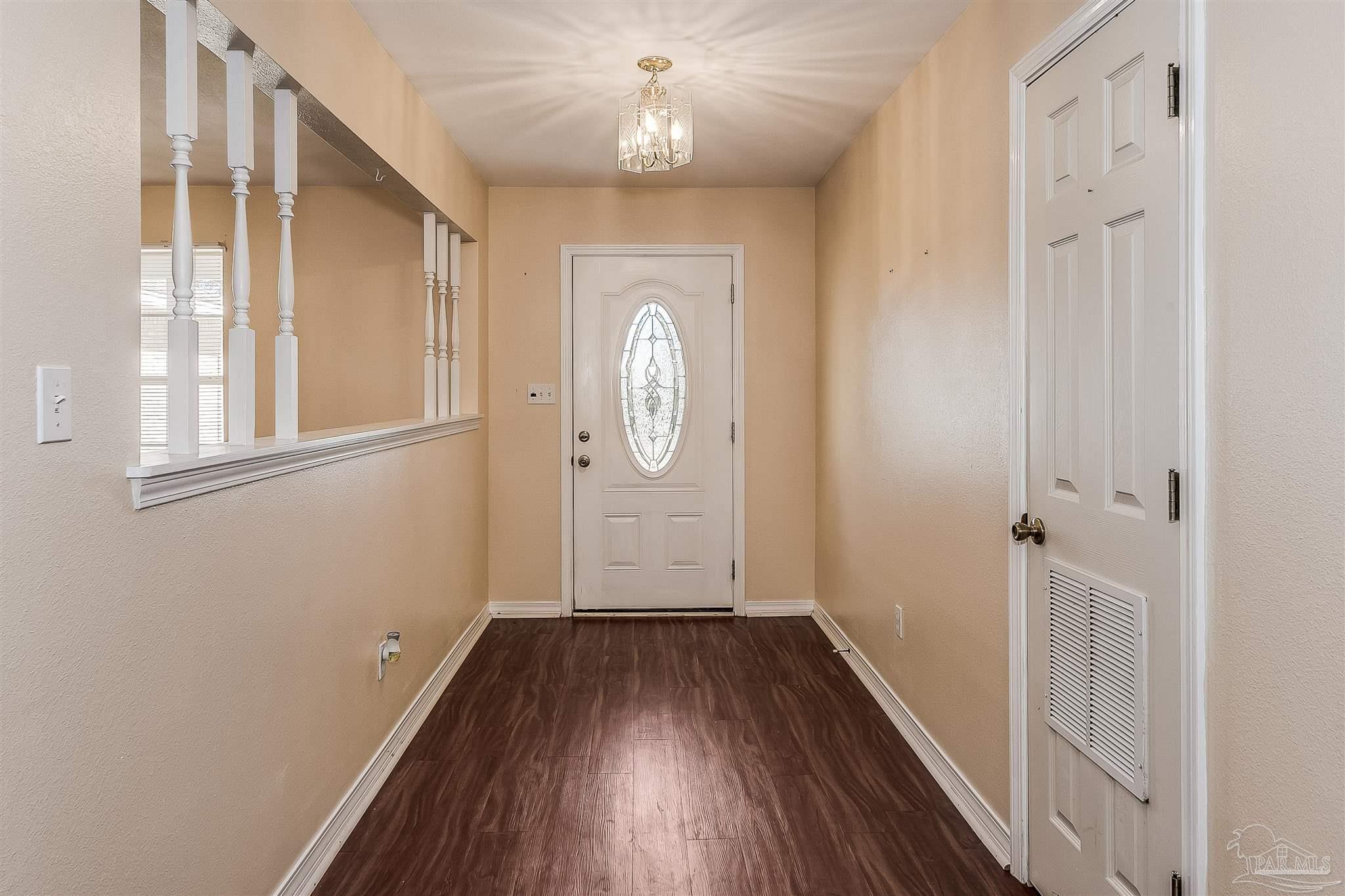 7995 Chellie Road Pensacola, FL 32526 - Photo 7 of 39 Gallery Image 7