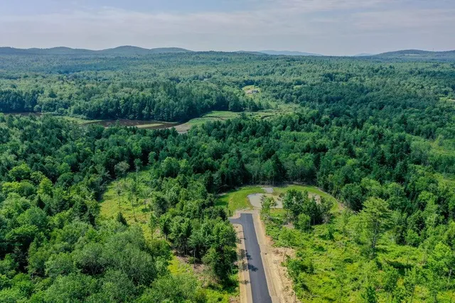 $629,000 | 5 Whitetail Lane, Belfast, ME 04915