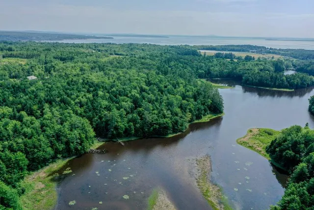 $629,000 | 5 Whitetail Lane, Belfast, ME 04915