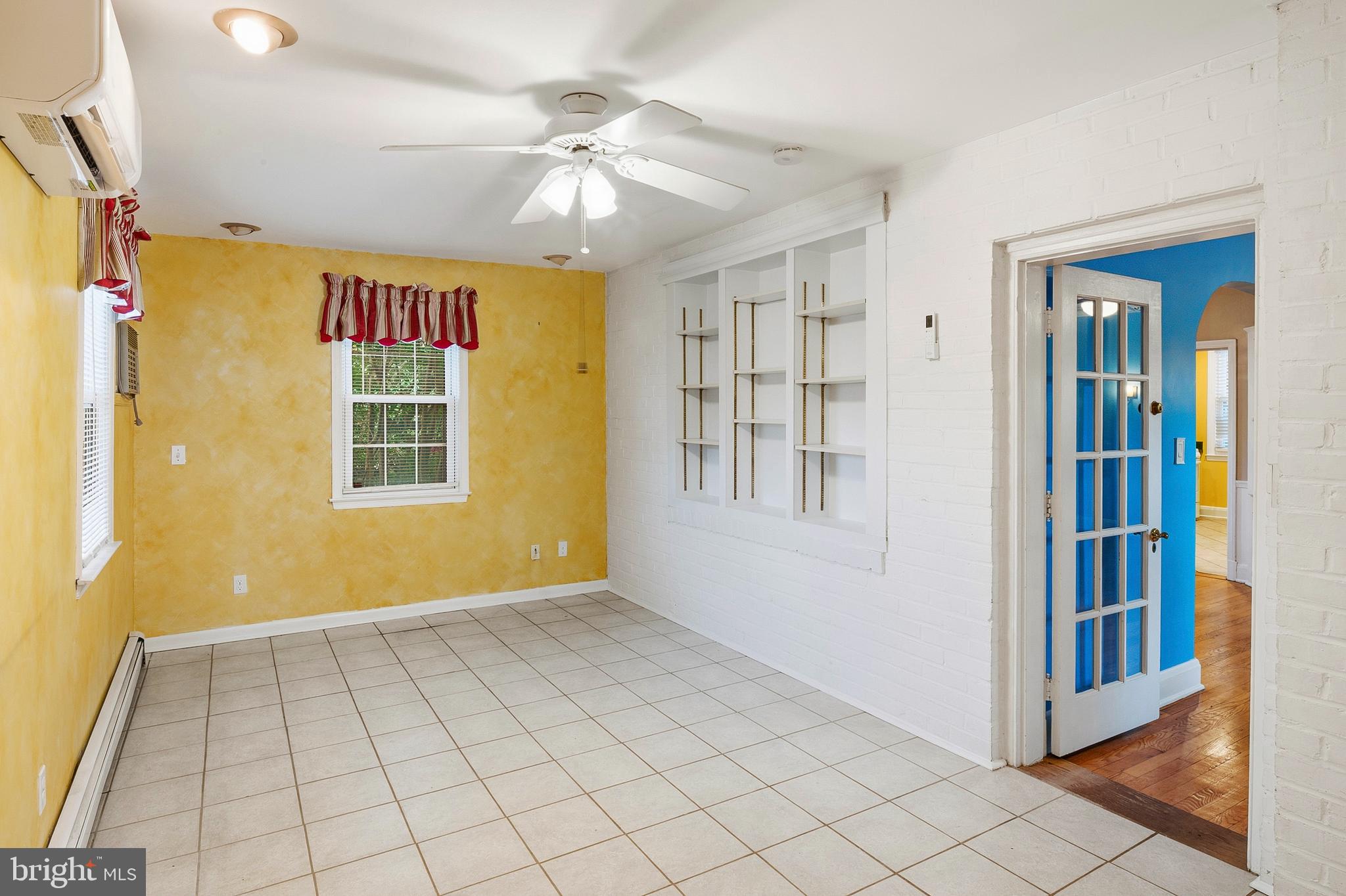 306 Kingston Road Baltimore, MD 21229 - Photo 17 of 44 Office / Sunroom (alt view)
