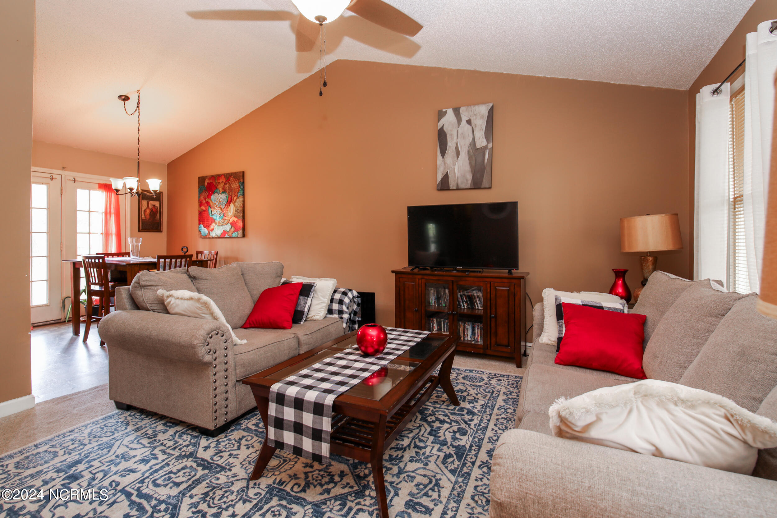 430 Burrington Road Greenville, NC 27834 - Photo 14 of 32 livingroom-1