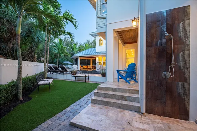 $2,150,000 | 545 Southwest Indianola Street, Stuart, FL 34994