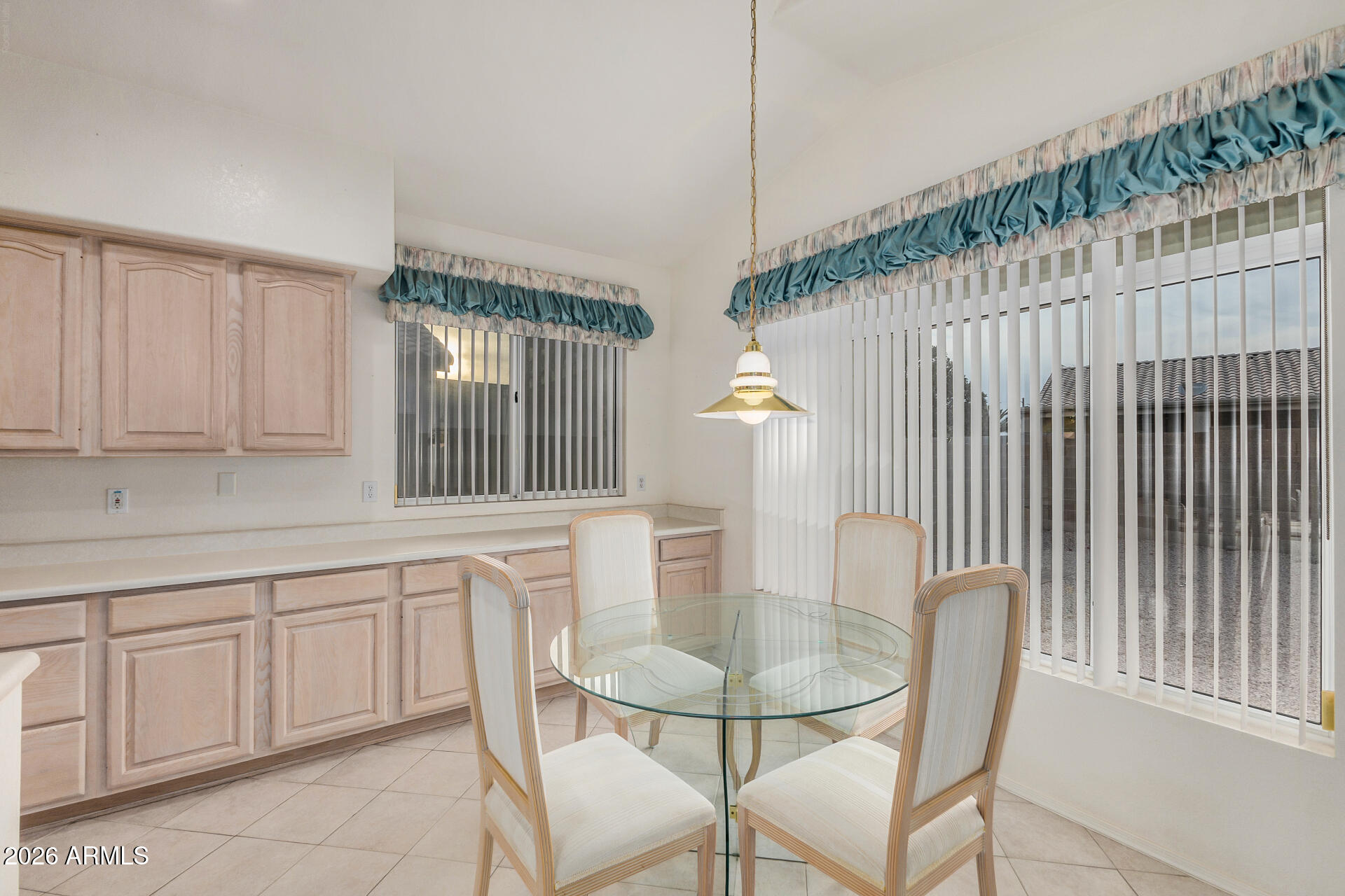 6558 East Roland Street Mesa, AZ 85215 - Photo 15 of 38 Eat in Kitchen