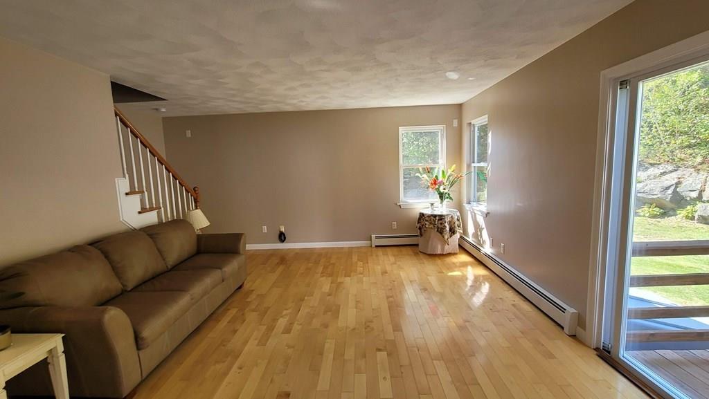24 Sarah Drive Worcester, MA 01607 - Photo 3 of 10 Gallery Image 3