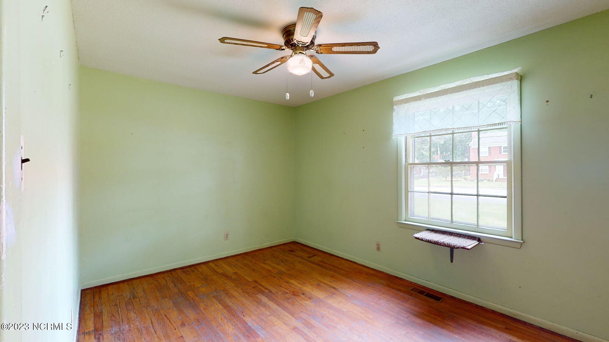 2413 Carey Road Kinston, NC 28504 - Photo 23 of 48 23-web-or-mls-2413-Carey-Rd-Kinston-NC-0