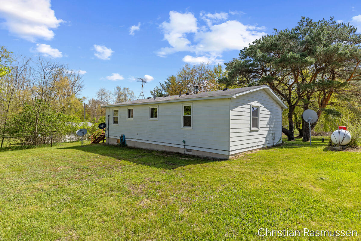 763 Grow Road Northwest Stanton, MI 48888 - Photo 19 of 25 763-N-Grow_019