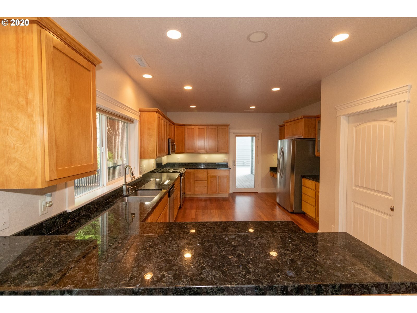 90 Sailors Ravine Court Florence, OR 97439 - Photo 14 of 32 Kitchen