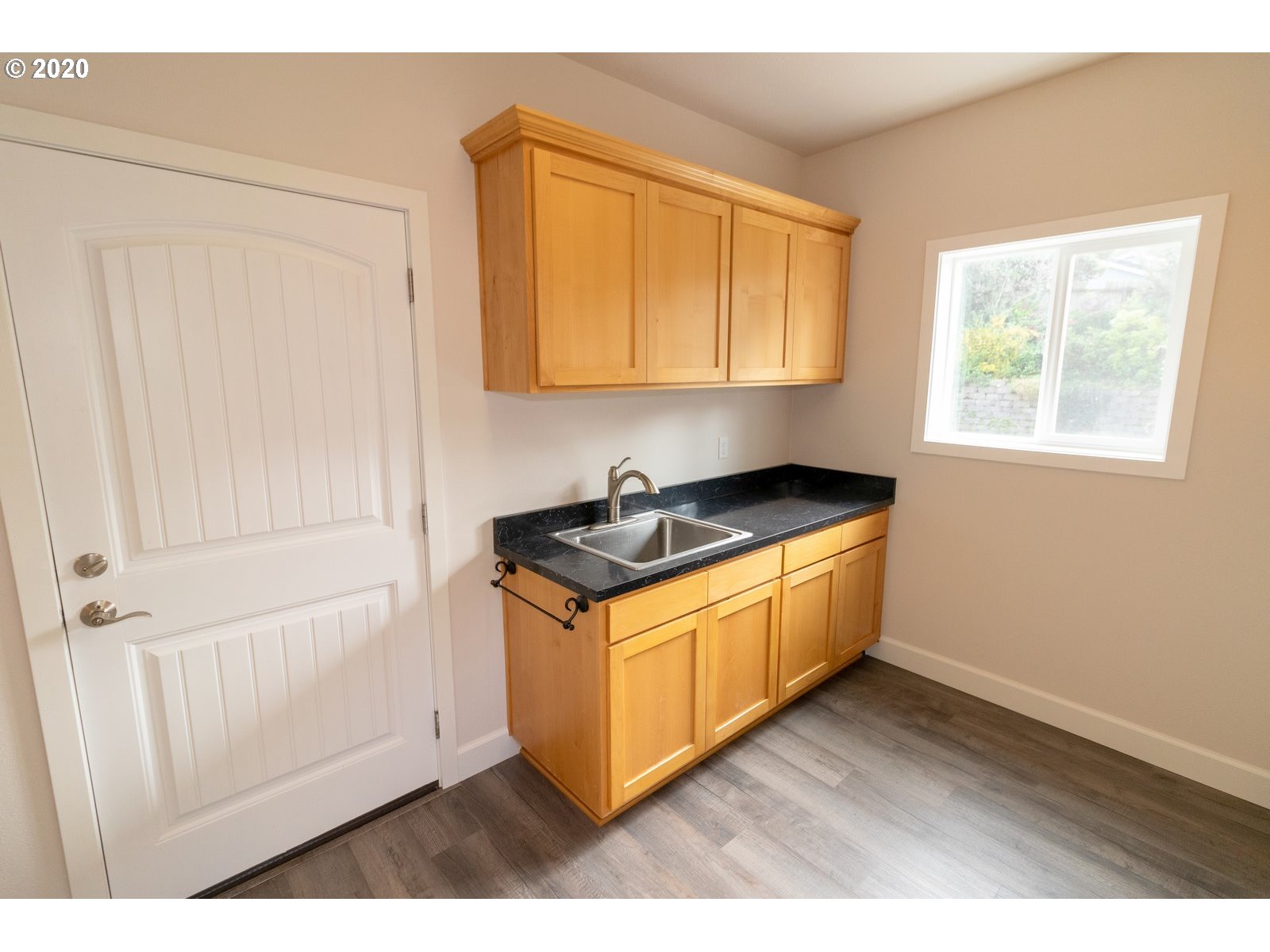 90 Sailors Ravine Court Florence, OR 97439 - Photo 25 of 32 Laundry