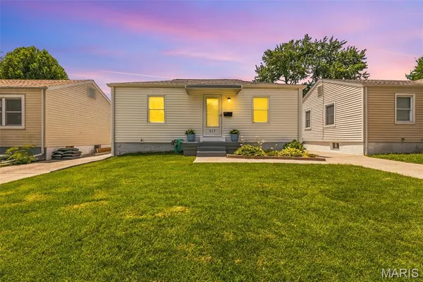 $180,000 | 417 Tower Grove Place, St. Charles, MO 63301
