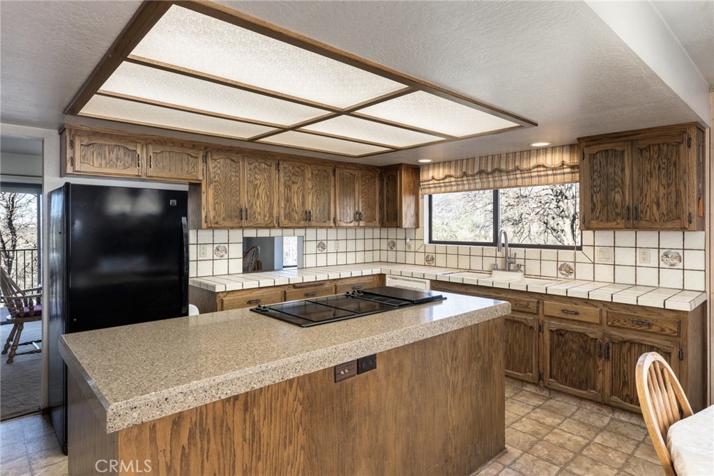 112 Stringtown Road Oroville, CA 95966 - Photo 7 of 28