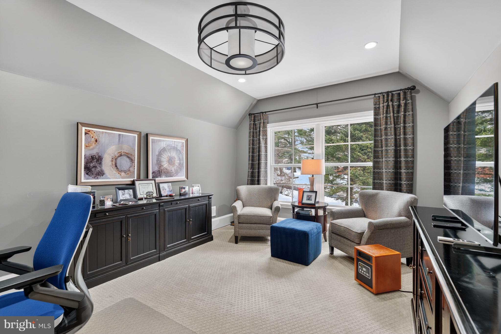 1420 Kurtz Road McLean, VA 22101 - Photo 18 of 36 Owner's Sitting Room/ Office