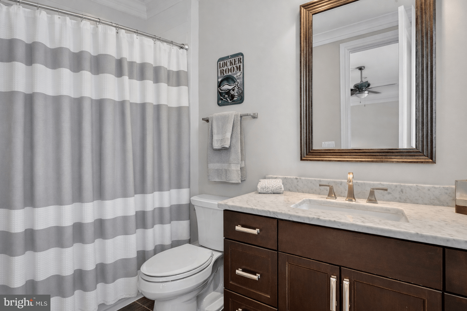 1420 Kurtz Road McLean, VA 22101 - Photo 22 of 39 Bath