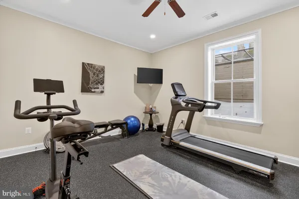 $3,895,000 | 1420 Kurtz Road, McLean, VA 22101