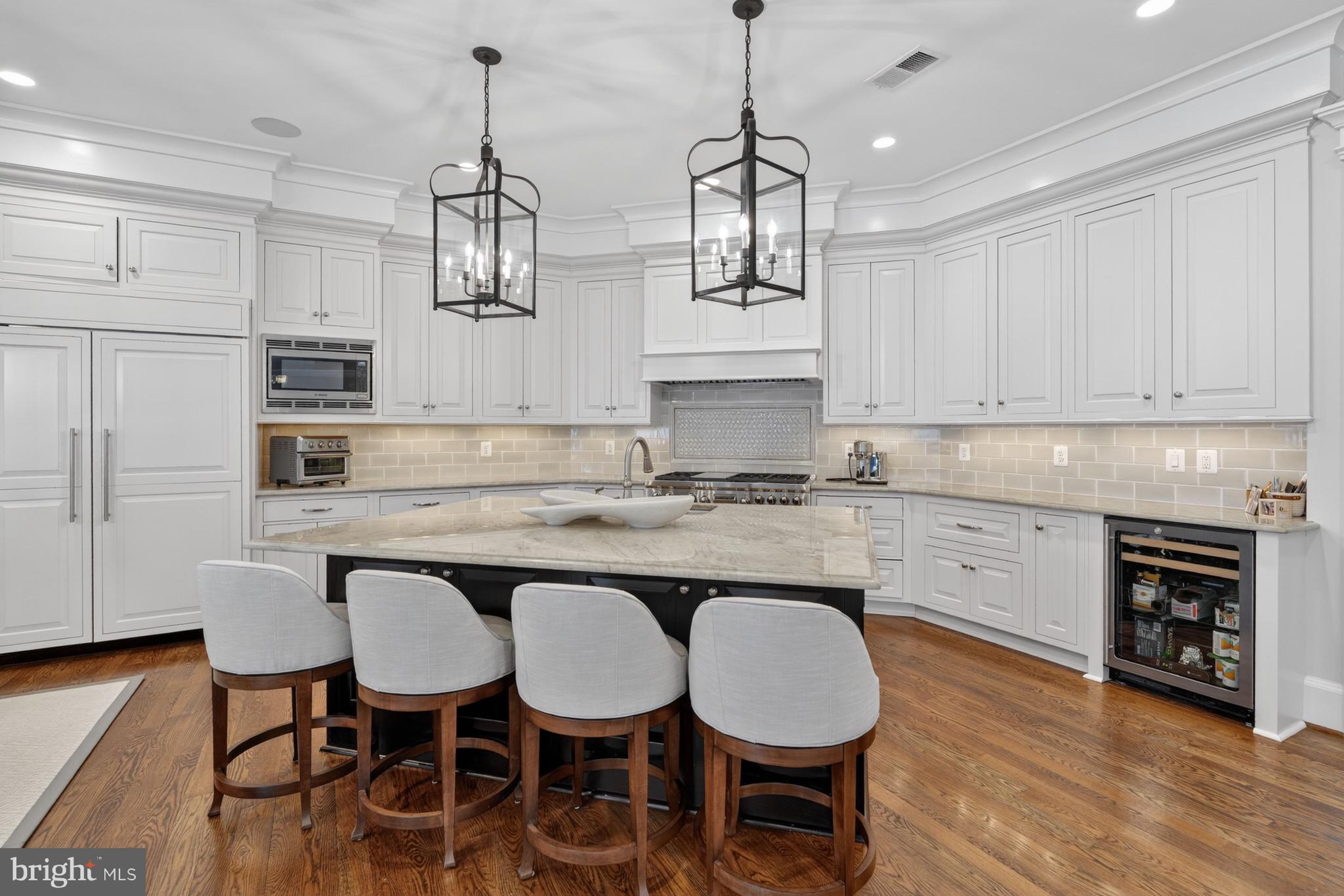 1420 Kurtz Road McLean, VA 22101 - Photo 6 of 36 Kitchen