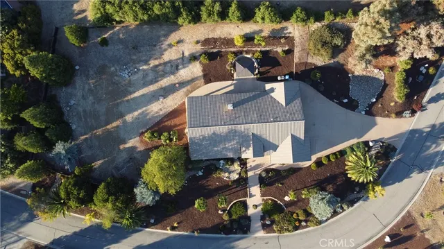 $1,295,000 | 170 Nutwood Circle, Paso Robles, CA 93446