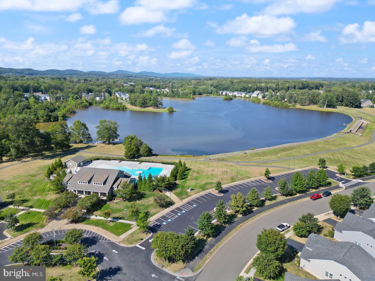 4853 Point Road Warrenton, VA 20187 - Photo 72 of 82 Lake Ashby clubhouse & pool