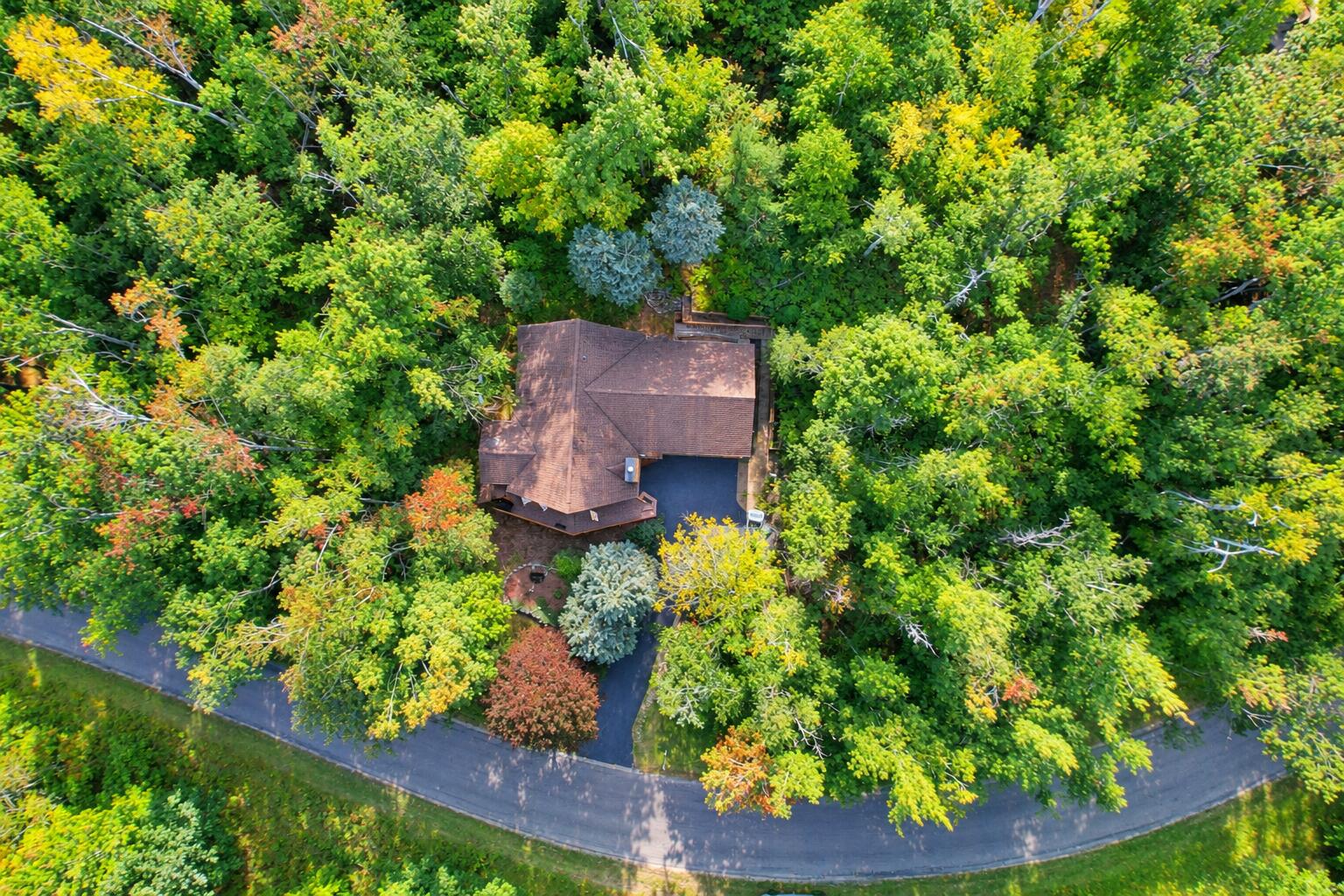 7068 Pheasant Run Road Gaylord, MI 49735 - Photo 2 of 32 Gallery Image 2