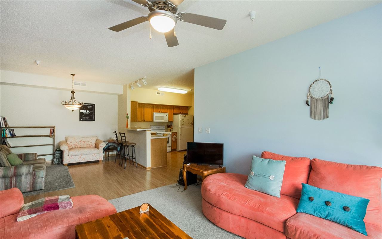2969 Heinz Road, Unit 3 Iowa City, IA 52240 - Photo 4 of 17 Gallery Image 4