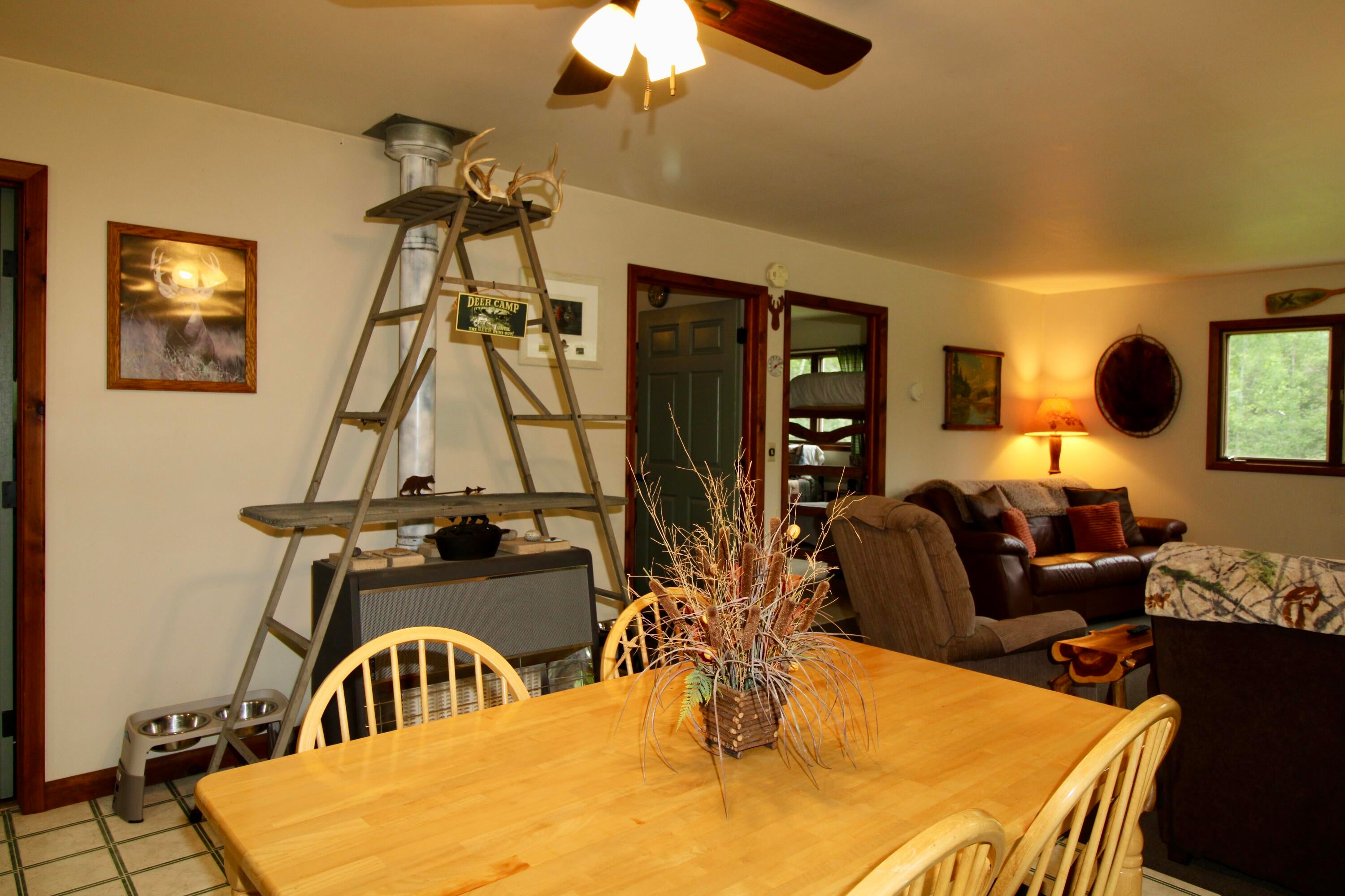 5985 North Service Road Hessel, MI 49745 - Photo 11 of 33 Gallery Image 11