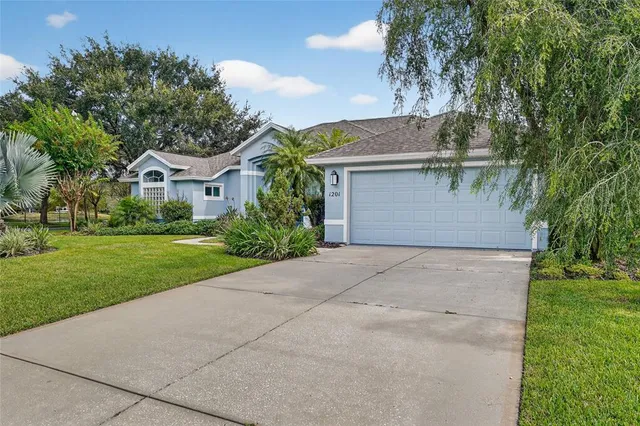 front view of house with a yard