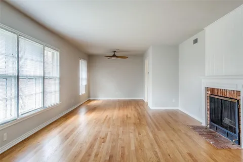 $2,950 | 4120 Clover Lane, Dallas, TX 75220