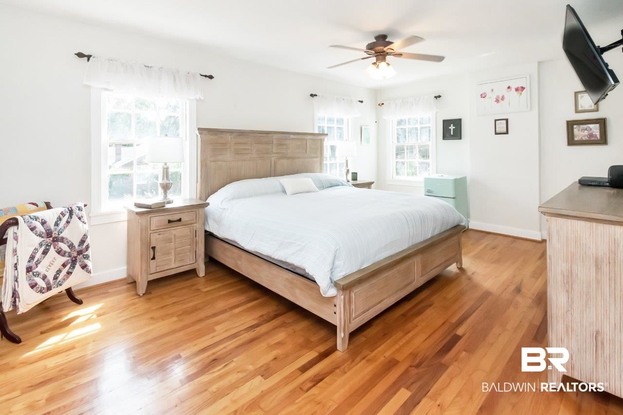 54 South Julia Street Mobile, AL 36604 - Photo 4 of 24