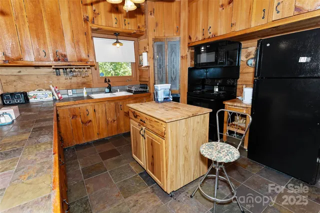 $460,000 | 6 Frisby Street, Fletcher, NC 28732