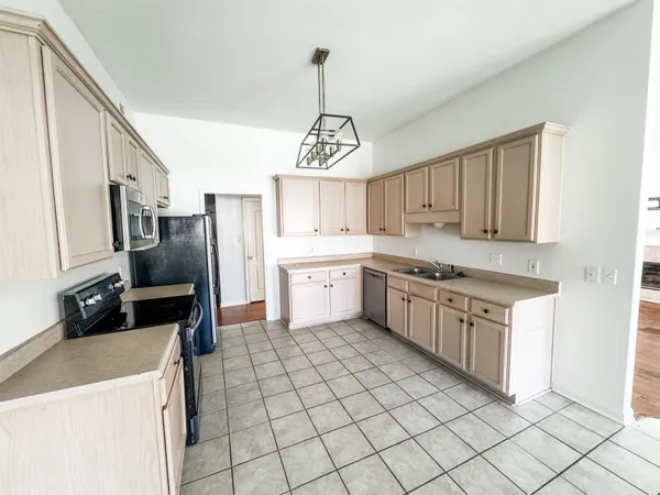 $2,400 | 284 Holly Cove, Collierville, TN 38017