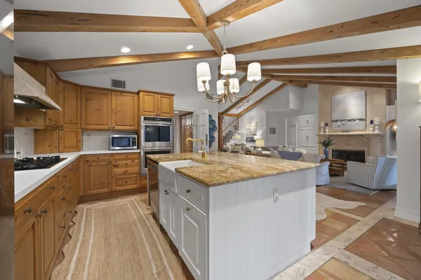 $4,450,000 | 122 Lighthouse Drive, Jupiter Inlet Colony, FL 33469
