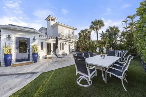 $4,650,000 | 122 Lighthouse Drive, Jupiter Inlet Colony, FL 33469
