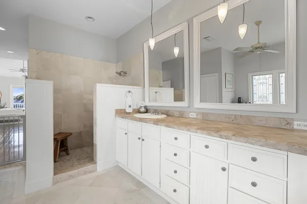 $4,450,000 | 122 Lighthouse Drive, Jupiter Inlet Colony, FL 33469