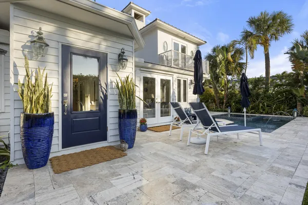 $4,650,000 | 122 Lighthouse Drive, Jupiter Inlet Colony, FL 33469