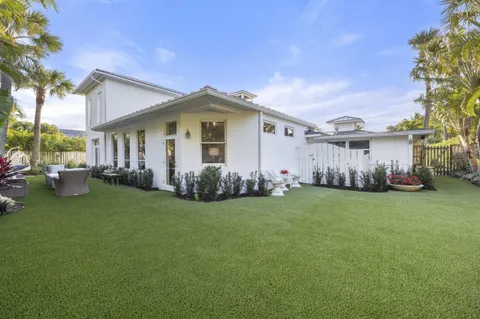 $4,450,000 | 122 Lighthouse Drive, Jupiter Inlet Colony, FL 33469