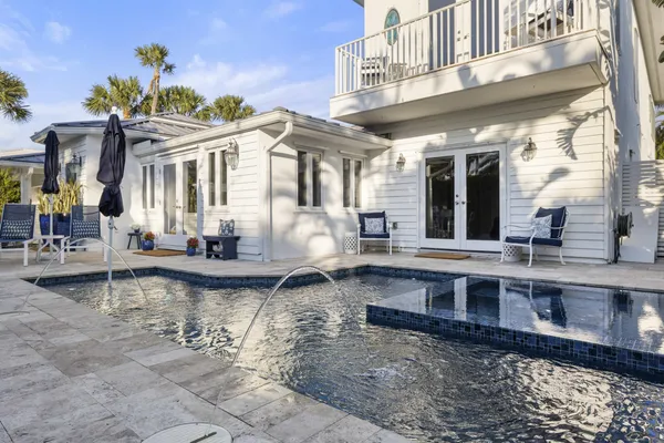 $4,450,000 | 122 Lighthouse Drive, Jupiter Inlet Colony, FL 33469