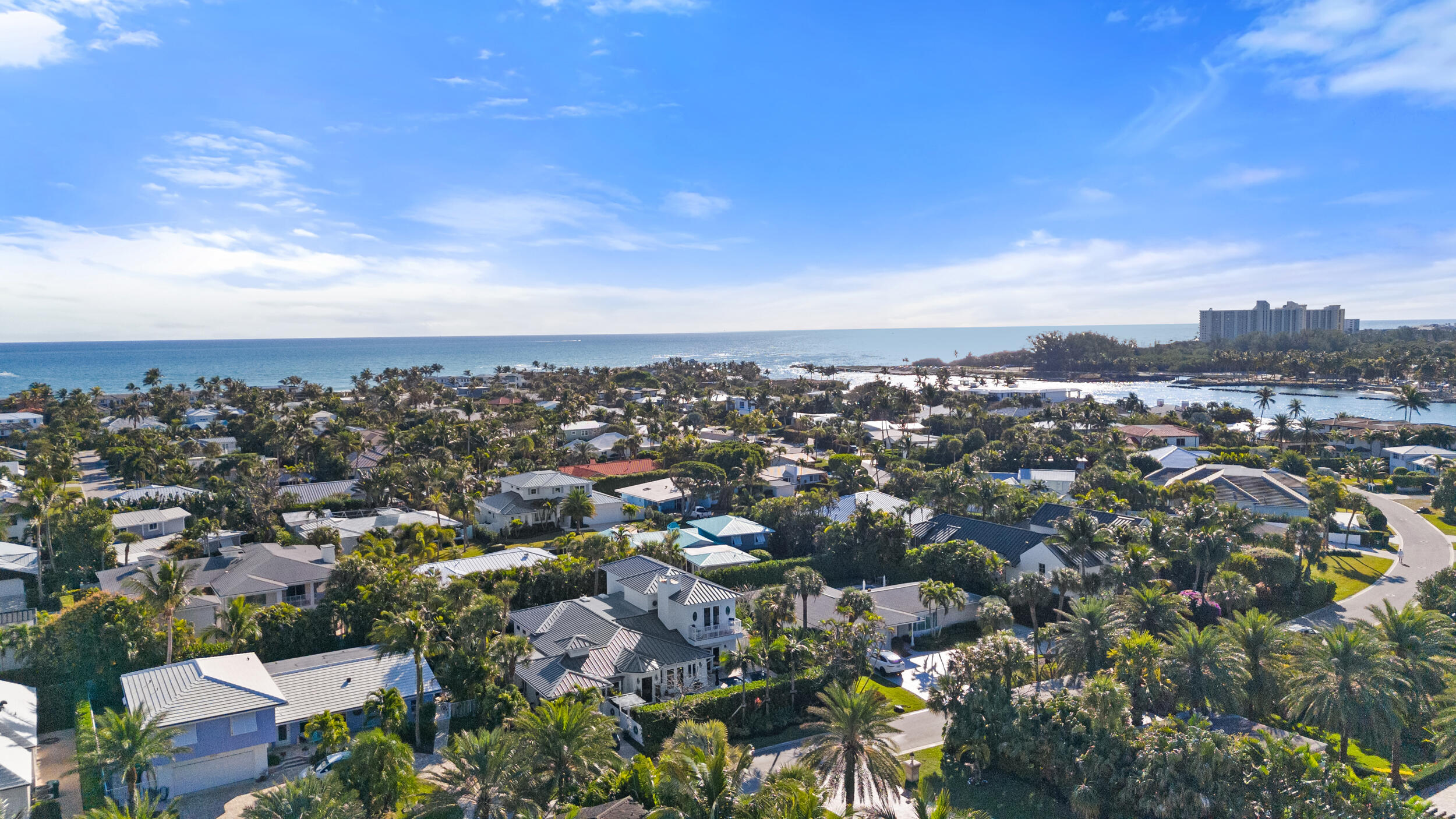 122 Lighthouse Drive Jupiter Inlet Colony, FL 33469 - Photo 66 of 84 an aerial view of multiple house