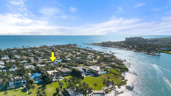 $4,650,000 | 122 Lighthouse Drive, Jupiter Inlet Colony, FL 33469