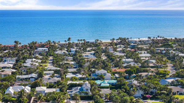 $4,450,000 | 122 Lighthouse Drive, Jupiter Inlet Colony, FL 33469