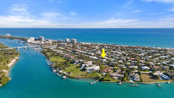 $4,450,000 | 122 Lighthouse Drive, Jupiter Inlet Colony, FL 33469