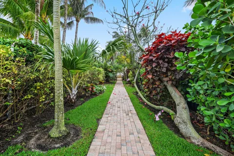 $4,450,000 | 122 Lighthouse Drive, Jupiter Inlet Colony, FL 33469