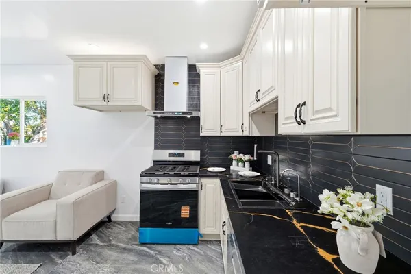 $1,099,000 | 18114 Schoenborn Street, Northridge, CA 91325